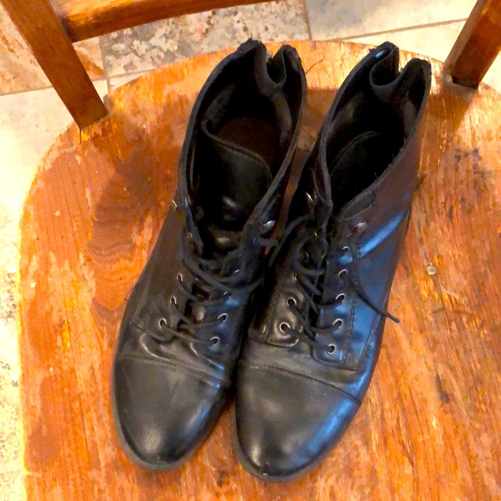 Women’s Ankle Boots, Black, Size 10M, Bass-Patrica, Zips up in back
